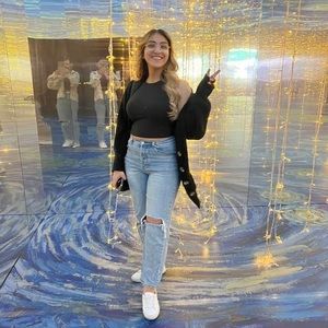 Meet your Posher, Marina